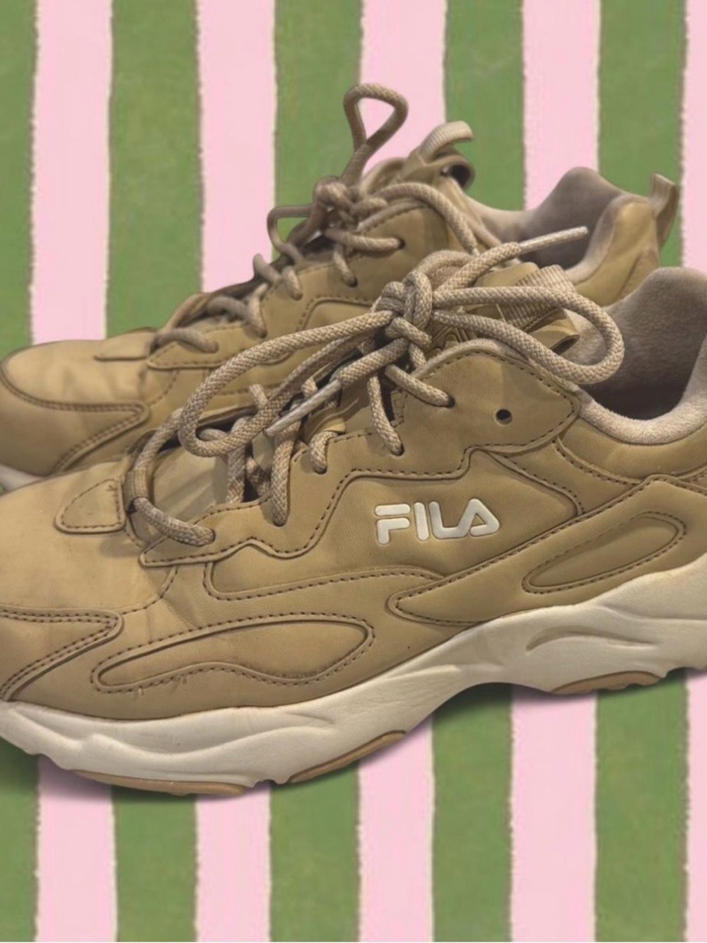 Fila Beige/Tan Retro Runner Sneakers